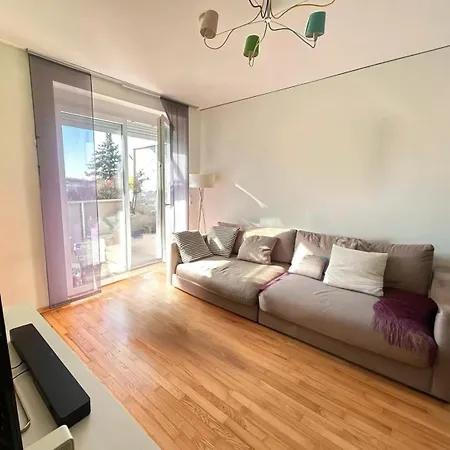 Apartment Urban Comfort Mit Balkon Und Tiefgarage