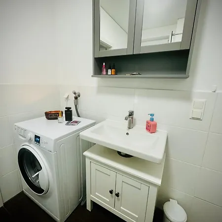 アパート Urban Comfort Mit Balkon Und Tiefgarage グラーツ