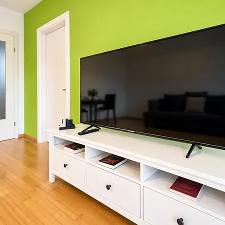 Appartement Urban Comfort Mit Balkon Und Tiefgarage