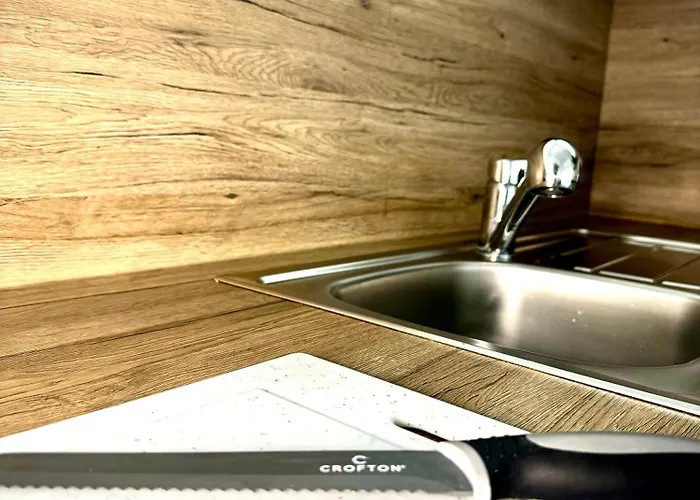 Urban Comfort Mit Balkon Und Tiefgarage Apartment *